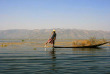 Myanmar - Pêcheur Intha sur le Lac Inle © Marc Dozier