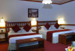 Sri Lanka - Nuwara Eliya - Grand Hotel - Quadruple Room