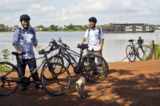 Vietnam - Cambodge - Excursion à vélo dans le Detla © Aqua Expeditions