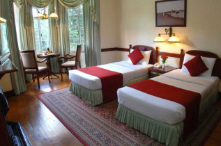 Sri Lanka - Nuwara Eliya - Grand Hotel - Twin Room