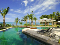 Thailande - Koh Samui - Ibis Samui Bophut - Piscine et plage de l'hôtel © Santhipong Sinlapachai