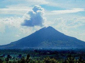 Indonésie - Sumatra - Le Volcan Sinabung dans le Nord de Sumatra