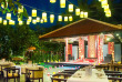 Cambodge - Siem Reap - Hotel Borai Angkor Resort & Spa - Restaurant et décoration nocturne