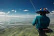 Indonésie - Bali - Sanur - Puri Santrian - Pêcheurs dans la baie de Sanur