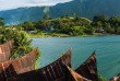 Indonésie - Sumatra - Maison Batak sur l'île de Samosir © Shanti Hesse – Shutterstock