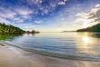Malaisie - Kota Kinabalu - Bunga Raya Island Resort & Spa - Coucher de soleil depuis la plage de Polish Beach