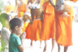Thailande - Aumone des moines © 3 Nagas