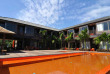 Thailande - Koh Samet - Baan Ploy Sea - Grande terrasse et piscine de l'hôtel © Samed Resort