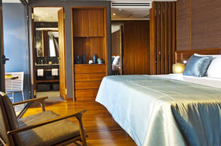 Vietnam - Cambodge - Design Suite with Balcony © Aqua Expeditions