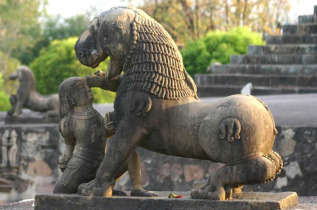 Inde - Sculpture d'un temple de Khajuraho