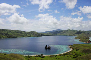 Indonésie - Croisière Alila Purnama Komodo Expedition - Vue de Komodo