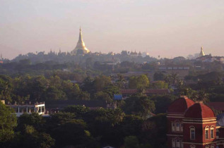 Myanmar - Yangon – Best Western Chinatown – Vue sur la pagode Shwedagon