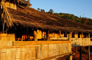 Thailande - Maison traditionnelle Lahu