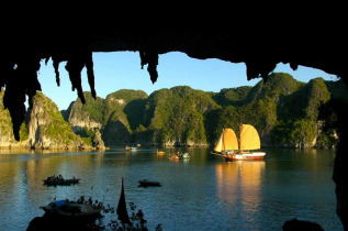 Vietnam - Le Vietnam Pays de l'eau - Baie d'Halong