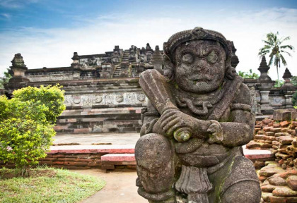 Indonésie - Java - Statue du temple de Penataran à Blitar © Aleksandar Todorovic – Shutterstock