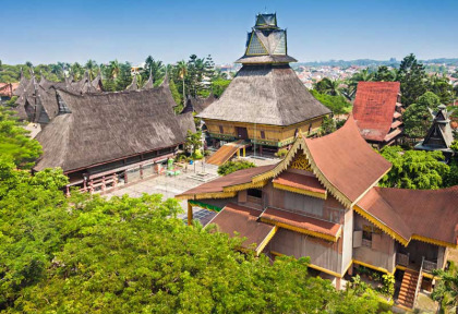 Indonésie - Java - Le Taman Mini Indonesia Indah © Saiko3p – Shutterstock
