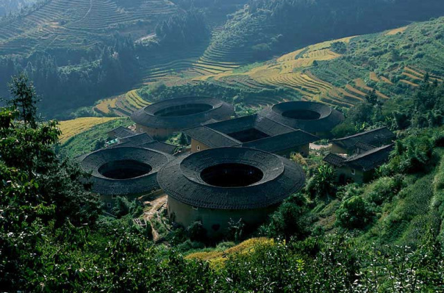 Chine - Les Tulous de Hongkeng © CNTA