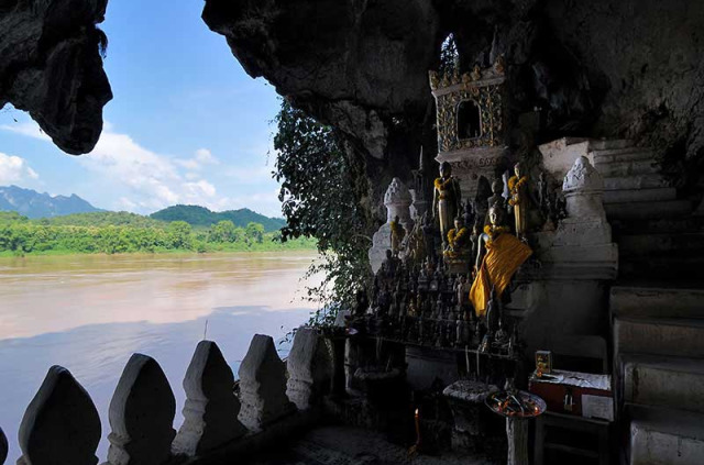 Laos - Les Grottes de Pak Ou © Kamu Lodge