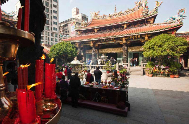 Taiwan - Le Temple Longshan à Taipei © Taipei Tourism Office